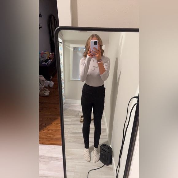 American Eagle Black Leggings Size Small - Picture 4 of 4